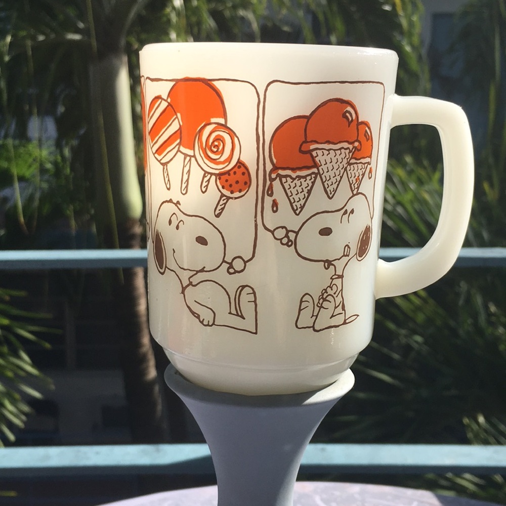 1958 EXTREMELY RARE ! VINTAGE SNOOPY ICE CREAM MUG